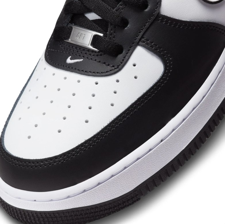 Nike Air Force 1 Low Sneakers - Black & White