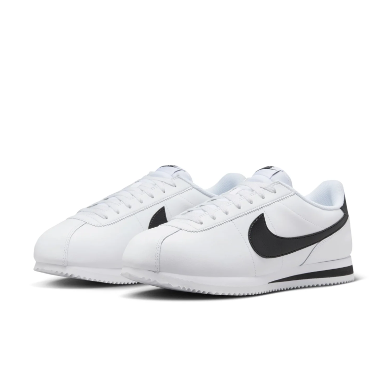 Nike Low-Top Sneakers - White & Black