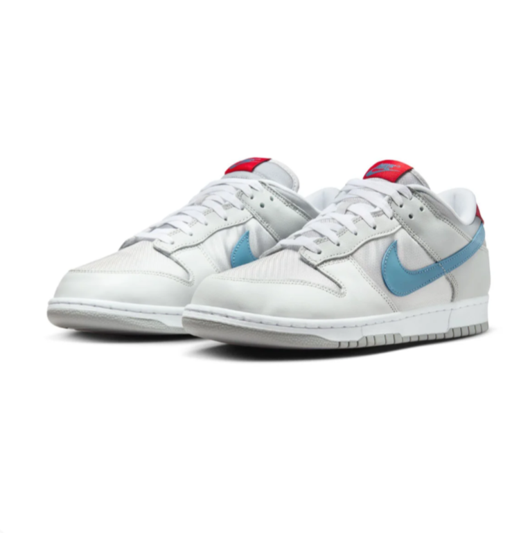 Nike Low-Top Sneakers - Light Grey with Blue & Red Accents