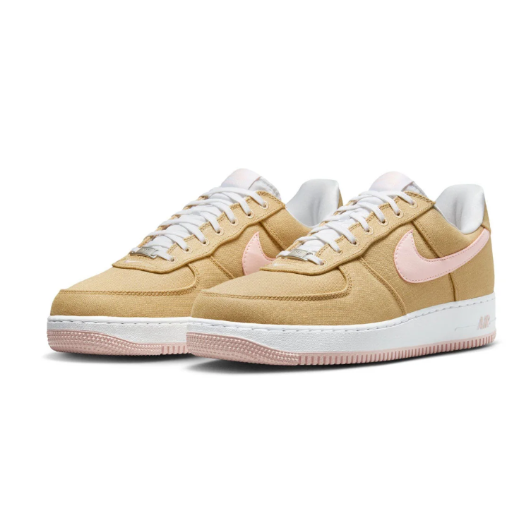 Nike Low-Top Sneakers - Tan & Pale Pink